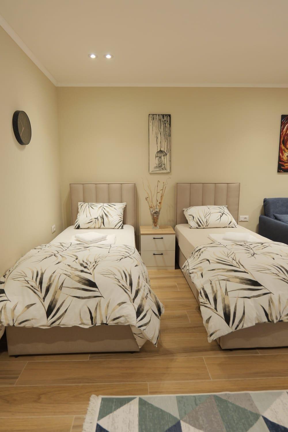 Hidden Gem 2 Apartament